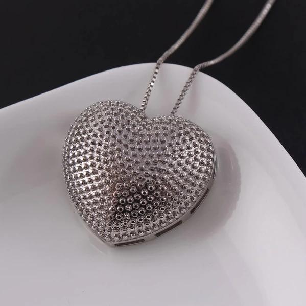 Dimpled Heart Pendant Necklace